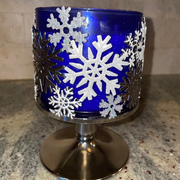 Bath & Body Works HAPPY HANUKKAH 3-Wick Jelly Donut Scent Candle & Stand NEW - Picture 2 of 12